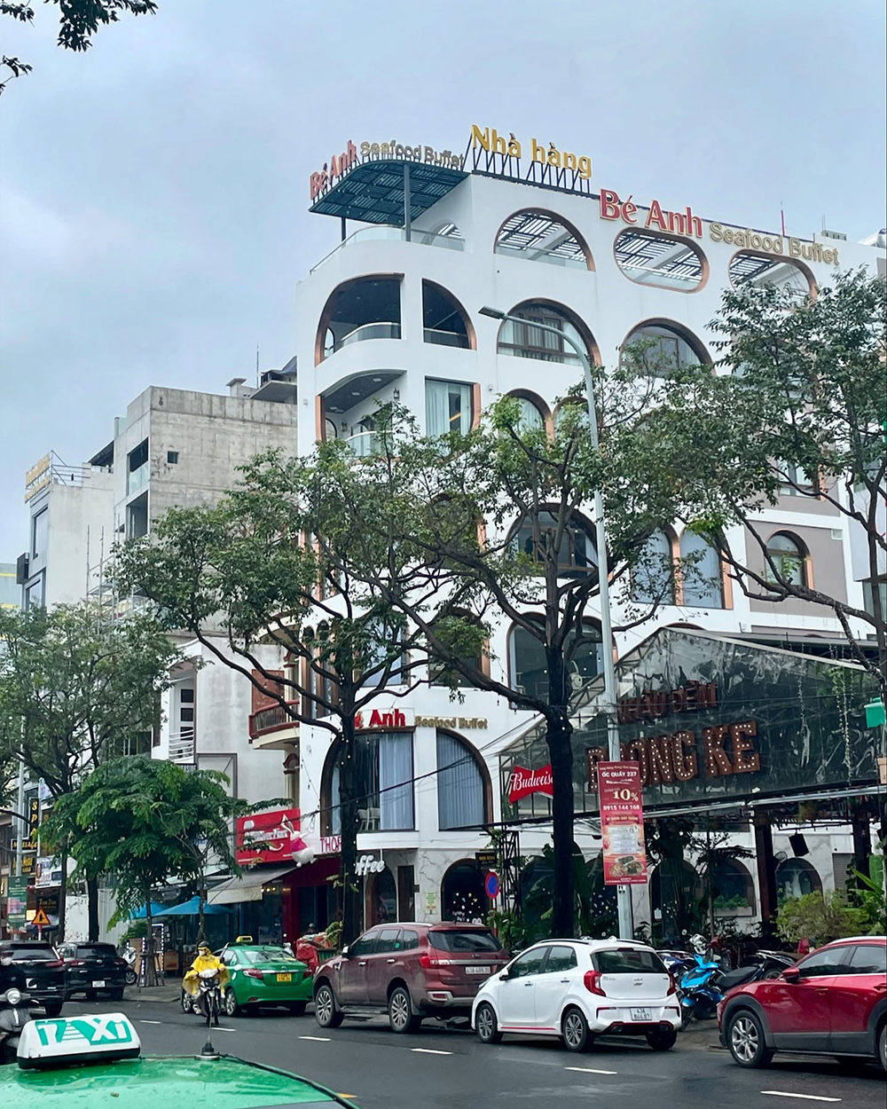 Tòa nhà mặt tiền Trần Hưng Đạo - BĐS Hàng Hiệu Hoàng Phương